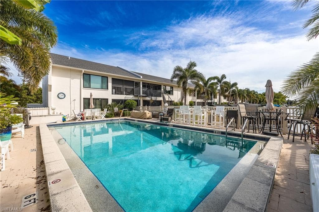 4904 Vincennes ST # 103, CAPE CORAL FL 33904-1