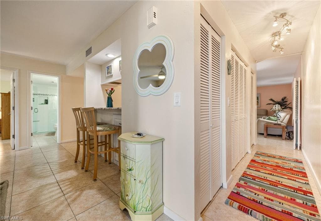 4904 Vincennes ST # 103, CAPE CORAL FL 33904-5