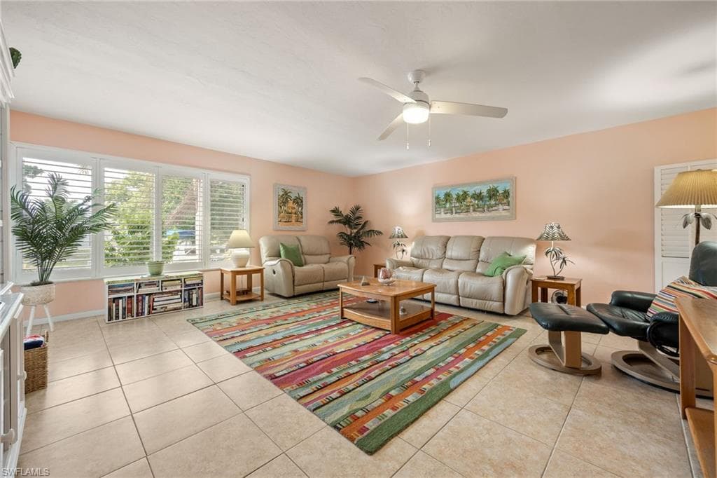 4904 Vincennes ST # 103, CAPE CORAL FL 33904-12