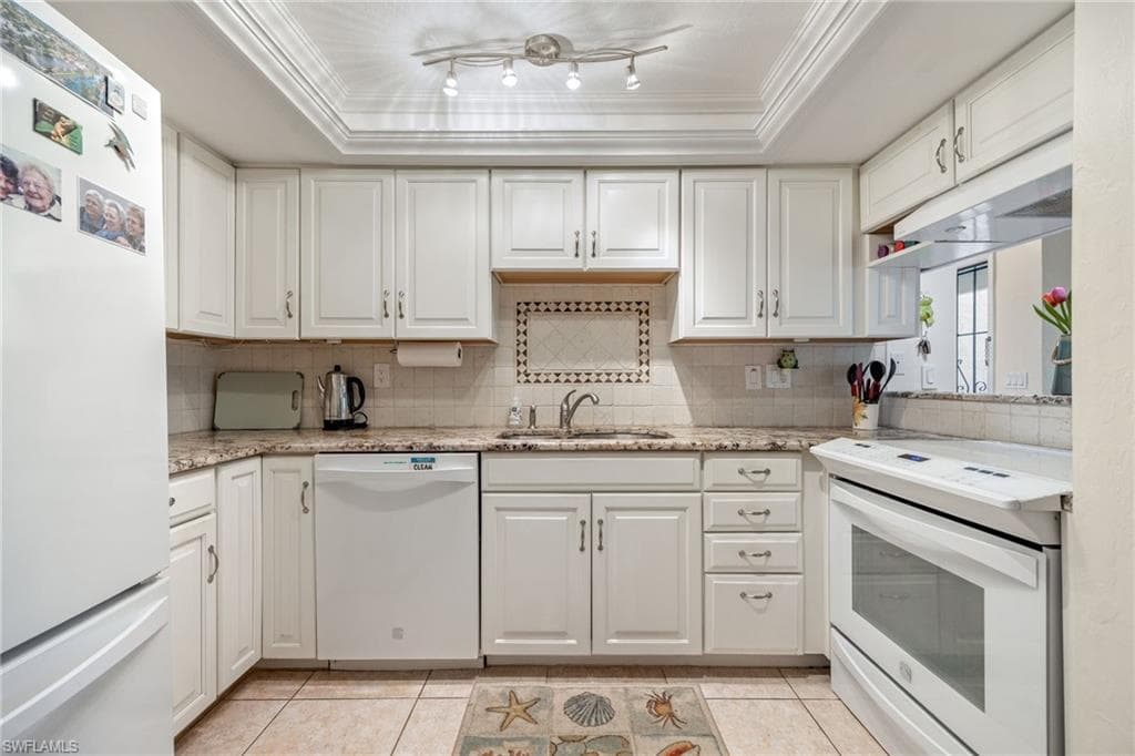 4904 Vincennes ST # 103, CAPE CORAL FL 33904-8