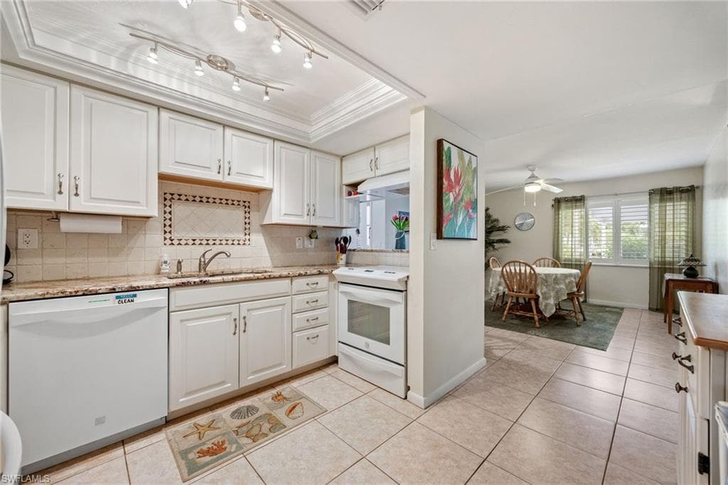 4904 Vincennes ST # 103, CAPE CORAL FL 33904-9