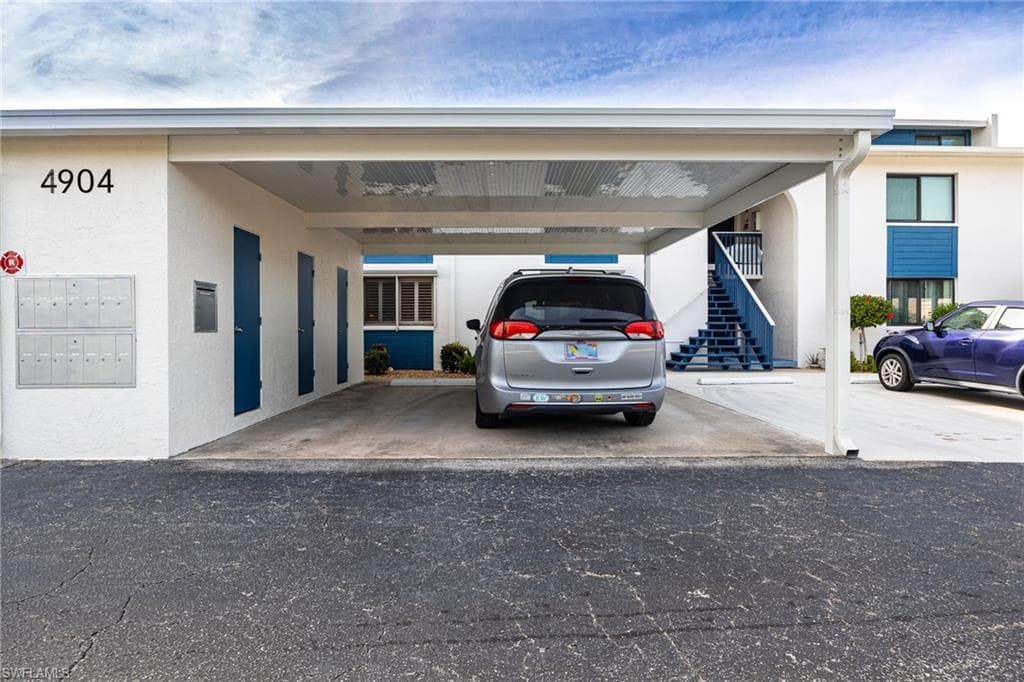 4904 Vincennes ST # 103, CAPE CORAL FL 33904-32