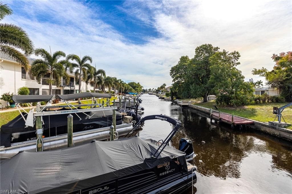 4904 Vincennes ST # 103, CAPE CORAL FL 33904-28