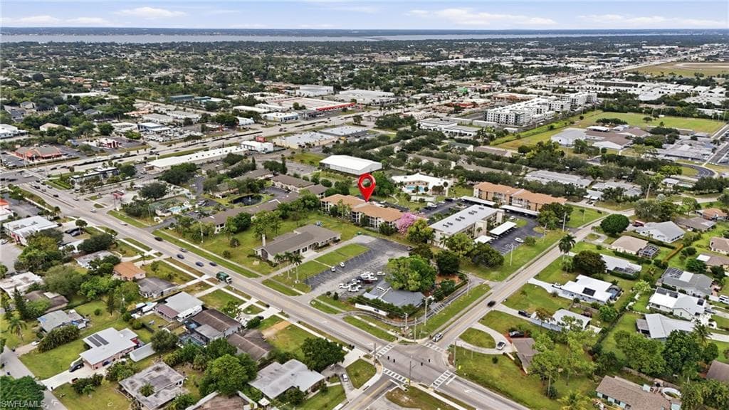 2079 Barkeley LN # 24, FORT MYERS FL 33907-33