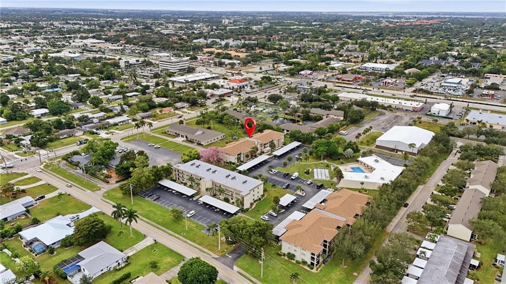 2079 Barkeley LN # 24, FORT MYERS FL 33907-27