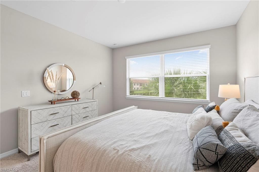 9402 Pocida CT # 202, NAPLES FL 34119-19