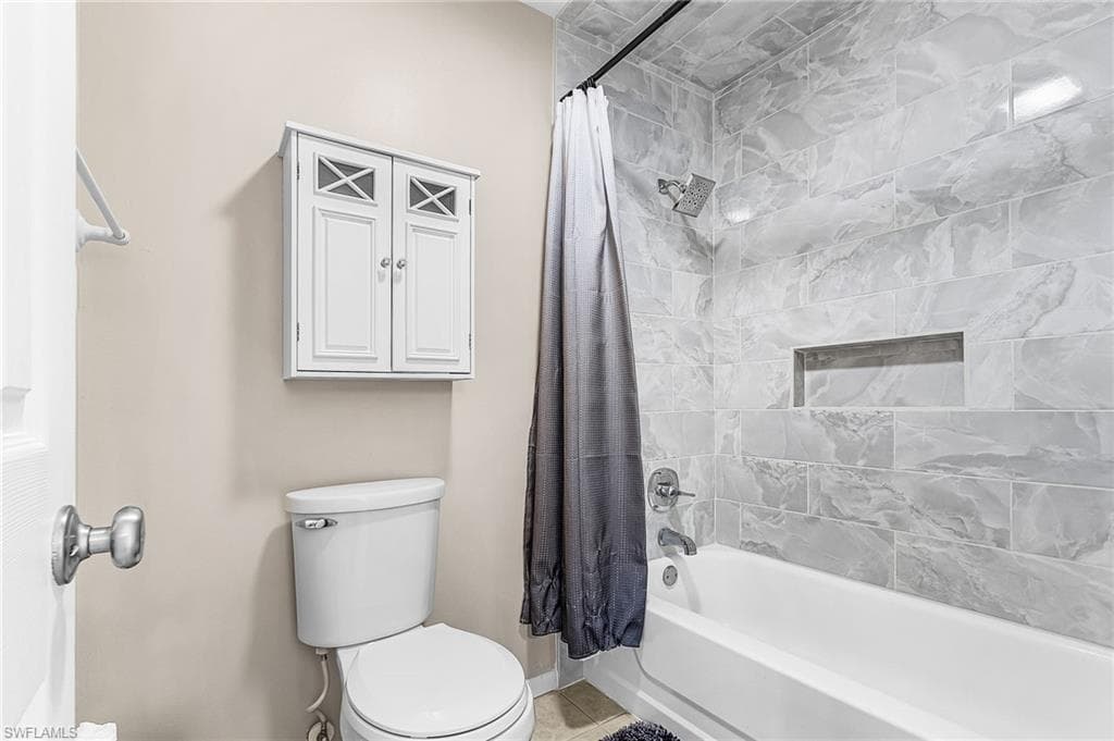 5917 Littlestone CT # 115, NORTH FORT MYERS FL 33903-19