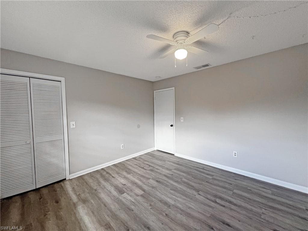 6635 Warwick CIR # 8, FORT MYERS FL 33919-12
