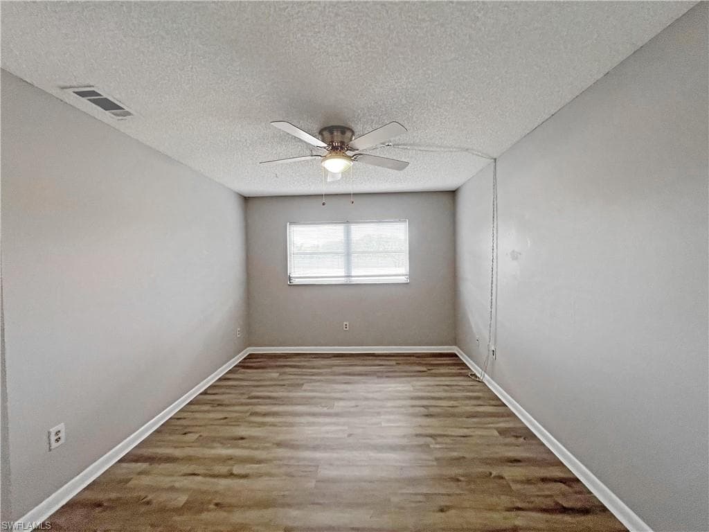 6635 Warwick CIR # 8, FORT MYERS FL 33919-16