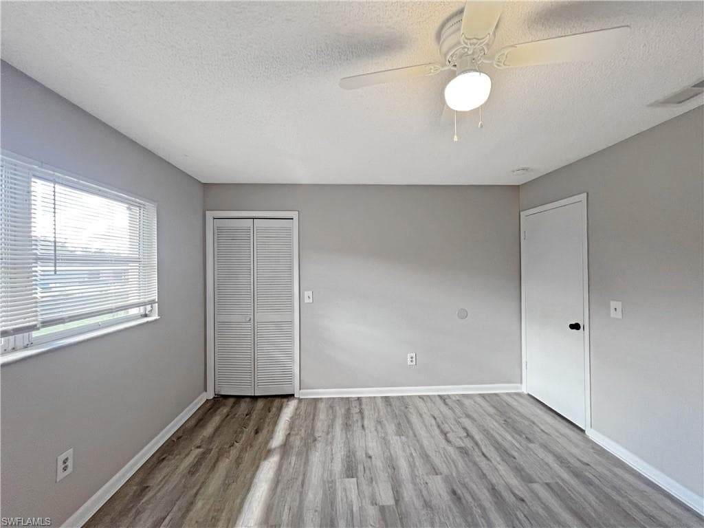 6635 Warwick CIR # 8, FORT MYERS FL 33919-15