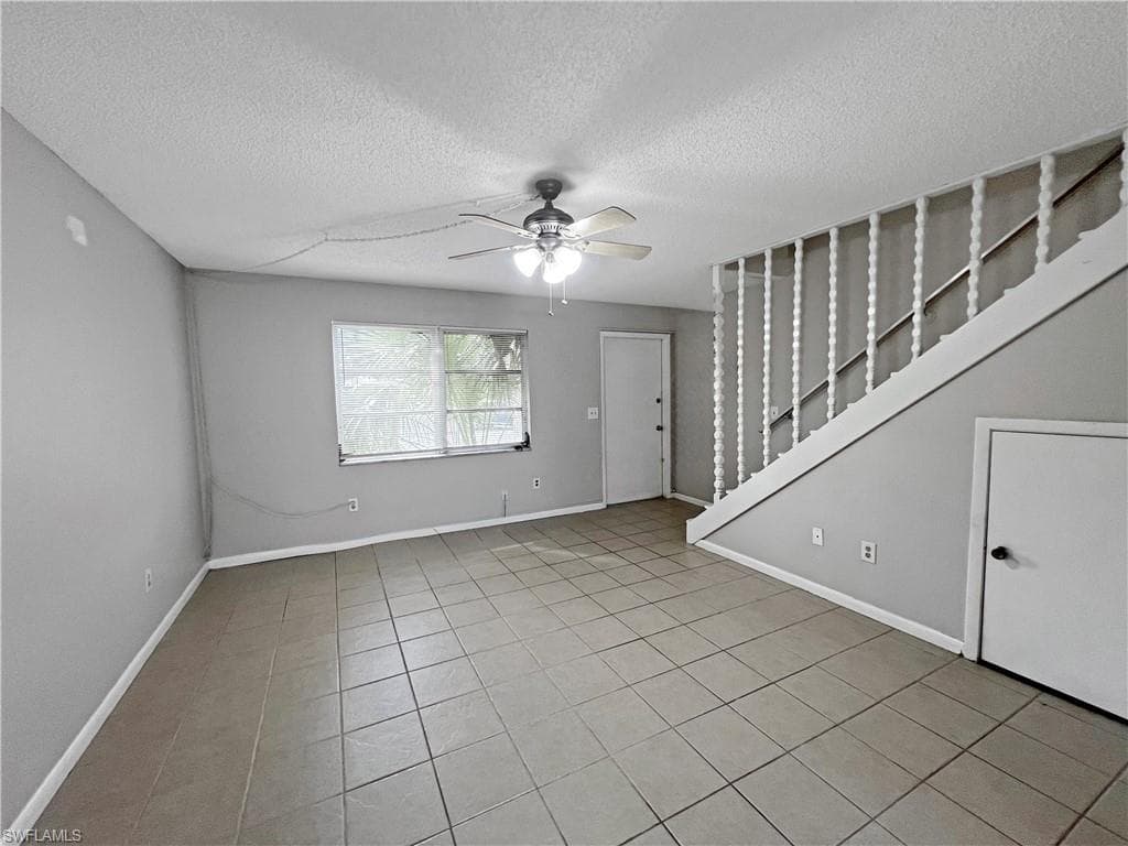 6635 Warwick CIR # 8, FORT MYERS FL 33919-9