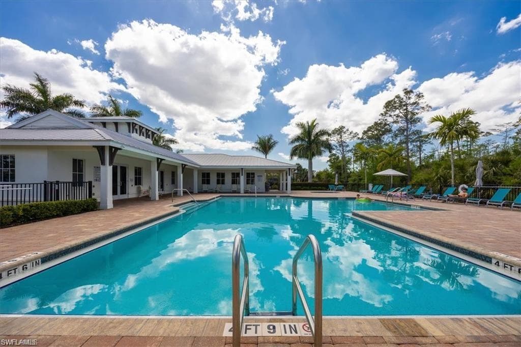 3853 Helmsman DR, NAPLES FL 34120-41