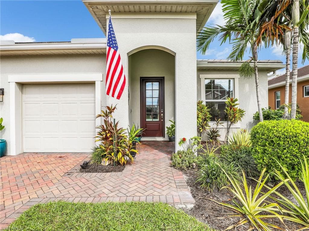 3853 Helmsman DR, NAPLES FL 34120-11