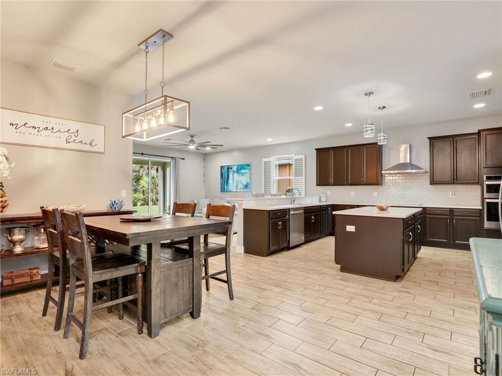 3853 Helmsman DR, NAPLES FL 34120-6