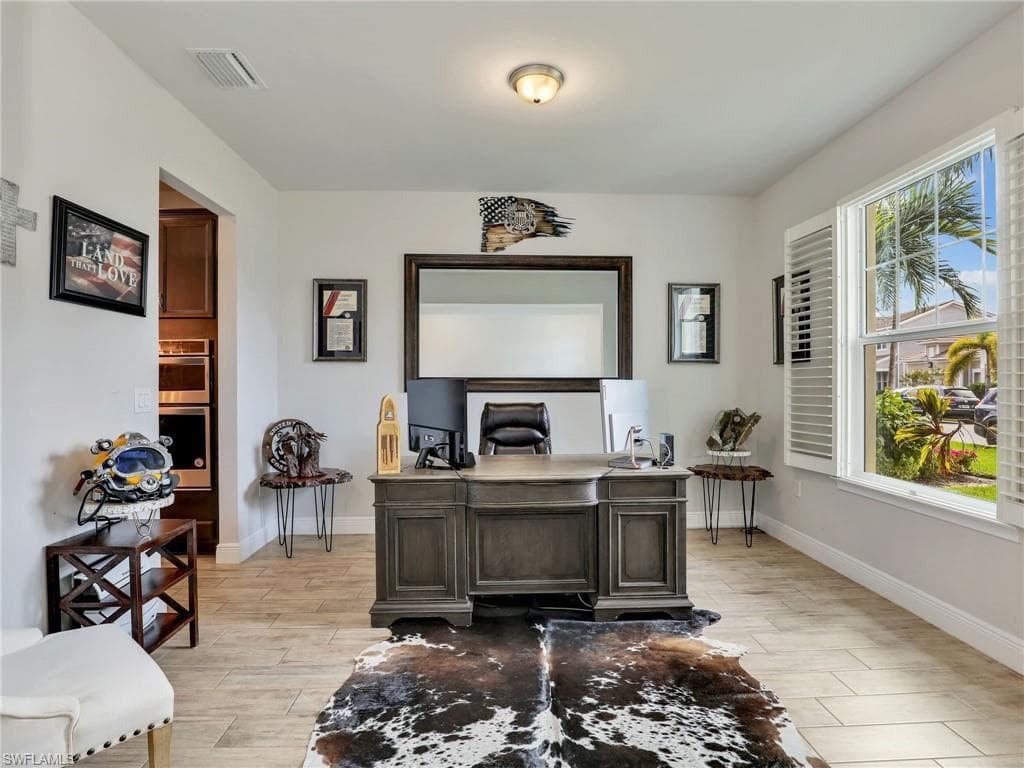 3853 Helmsman DR, NAPLES FL 34120-9