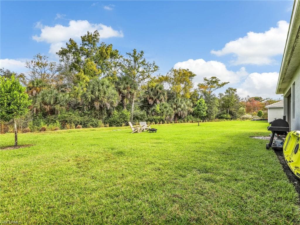 3853 Helmsman DR, NAPLES FL 34120-32