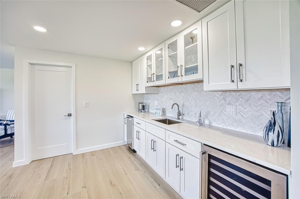 951 Sand Castle RD, SANIBEL FL 33957-13
