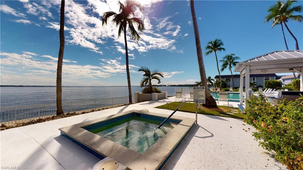 3350 N Key DR # 302, NORTH FORT MYERS FL 33903-36