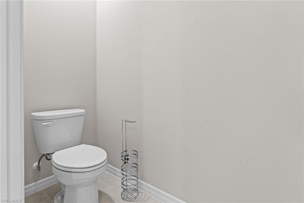 1150 Brooklands DR, FORT MYERS FL 33905-15