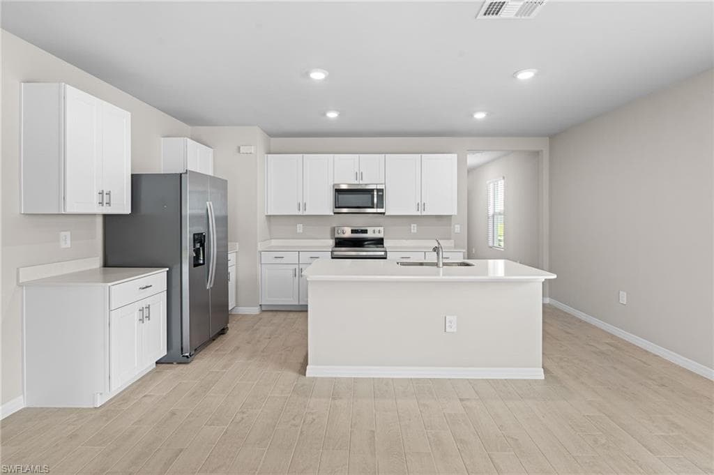 1150 Brooklands DR, FORT MYERS FL 33905-4