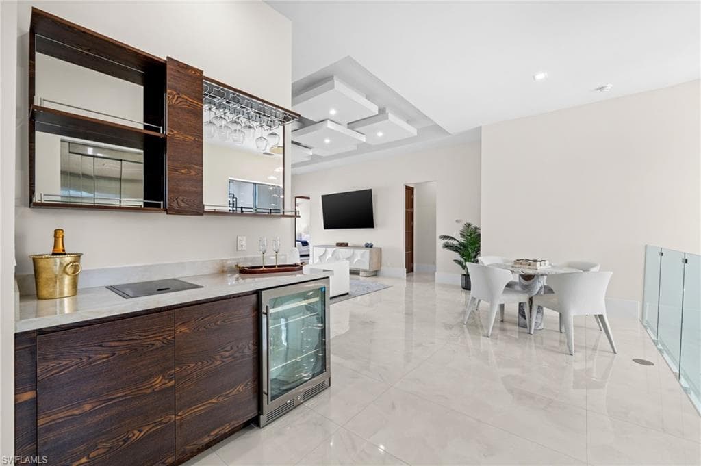 2272 Oakes BLVD-29
