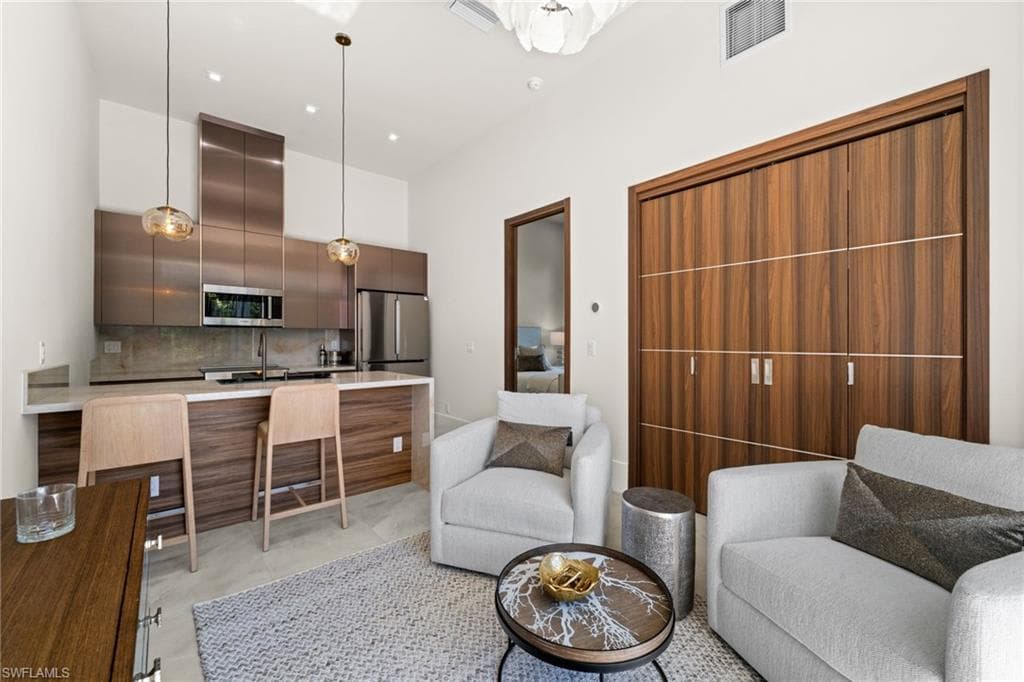 2272 Oakes BLVD-39