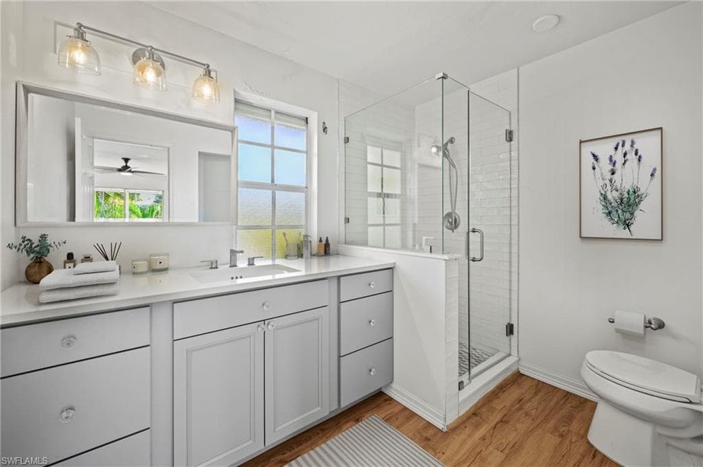 1570 Avion PL, NAPLES FL 34104-13