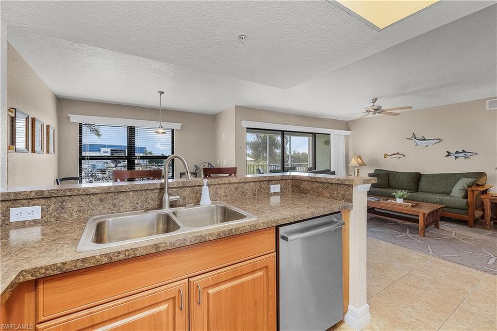 16641 Stringfellow RD # 502, BOKEELIA FL 33922-5