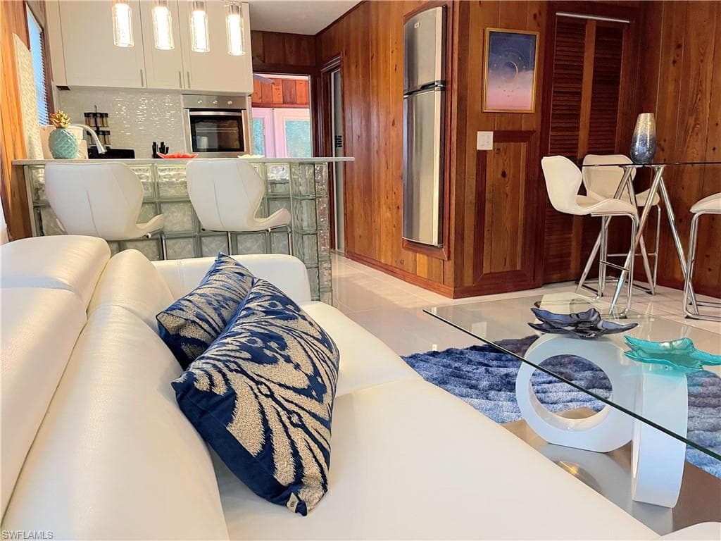 317 Nature View CT # 3, FORT MYERS BEACH FL 33931-32