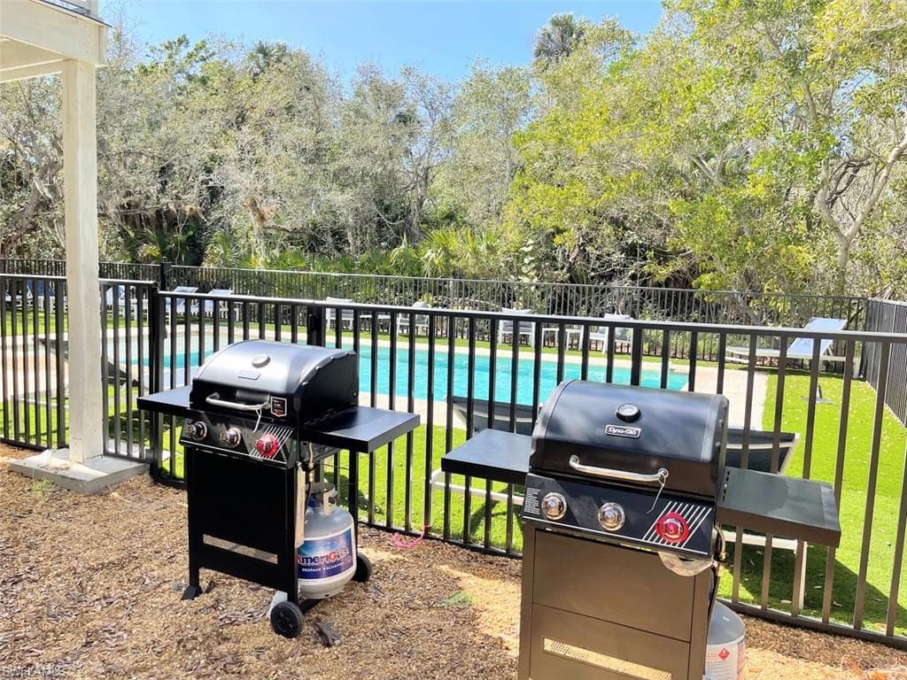 317 Nature View CT # 3, FORT MYERS BEACH FL 33931-7