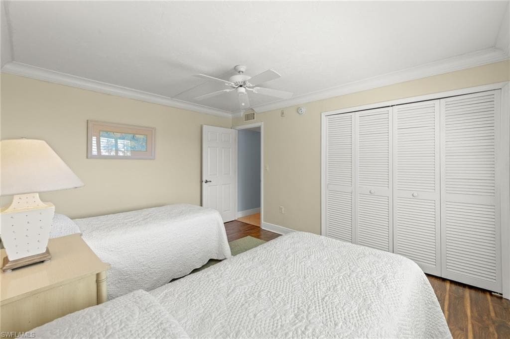2929 W Gulf DR # 306, SANIBEL FL 33957-24