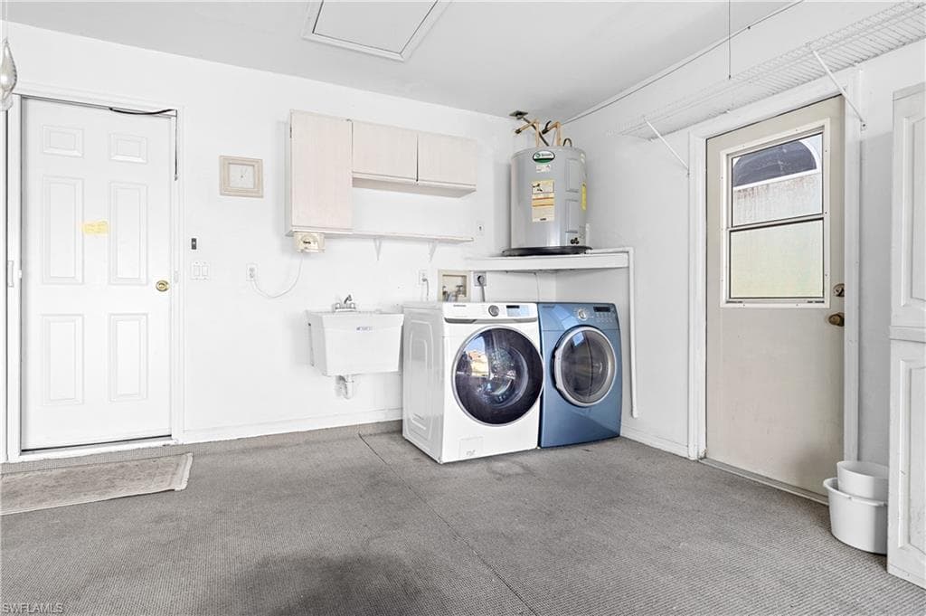 3739 Sabal Springs BLVD, NORTH FORT MYERS FL 33917-18