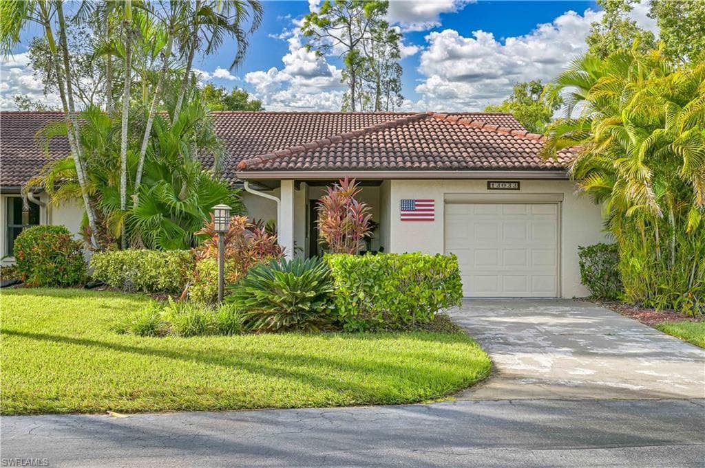 13033 Tall Pine CIR, FORT MYERS FL 33907-1