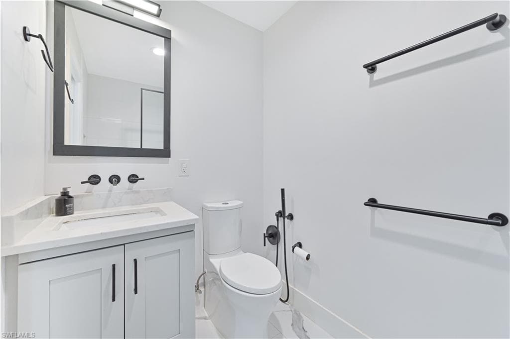 13033 Tall Pine CIR, FORT MYERS FL 33907-17