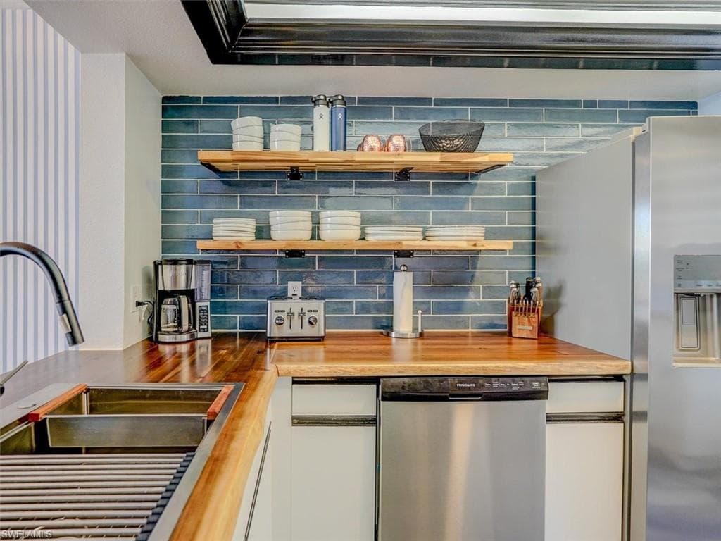 4431 Bay Beach LN # 522, FORT MYERS BEACH FL 33931-10