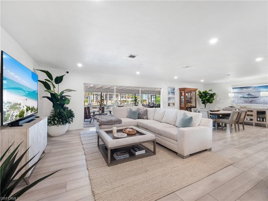 775 Cal Cove DR, FORT MYERS FL 33919-12