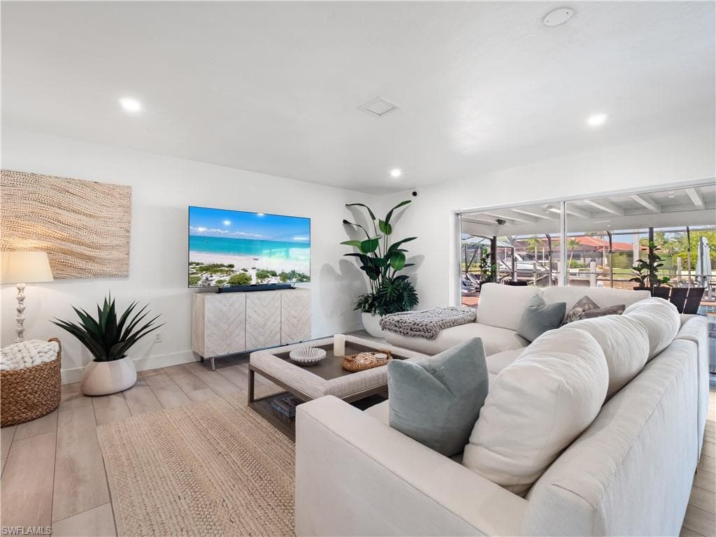 775 Cal Cove DR, FORT MYERS FL 33919-14