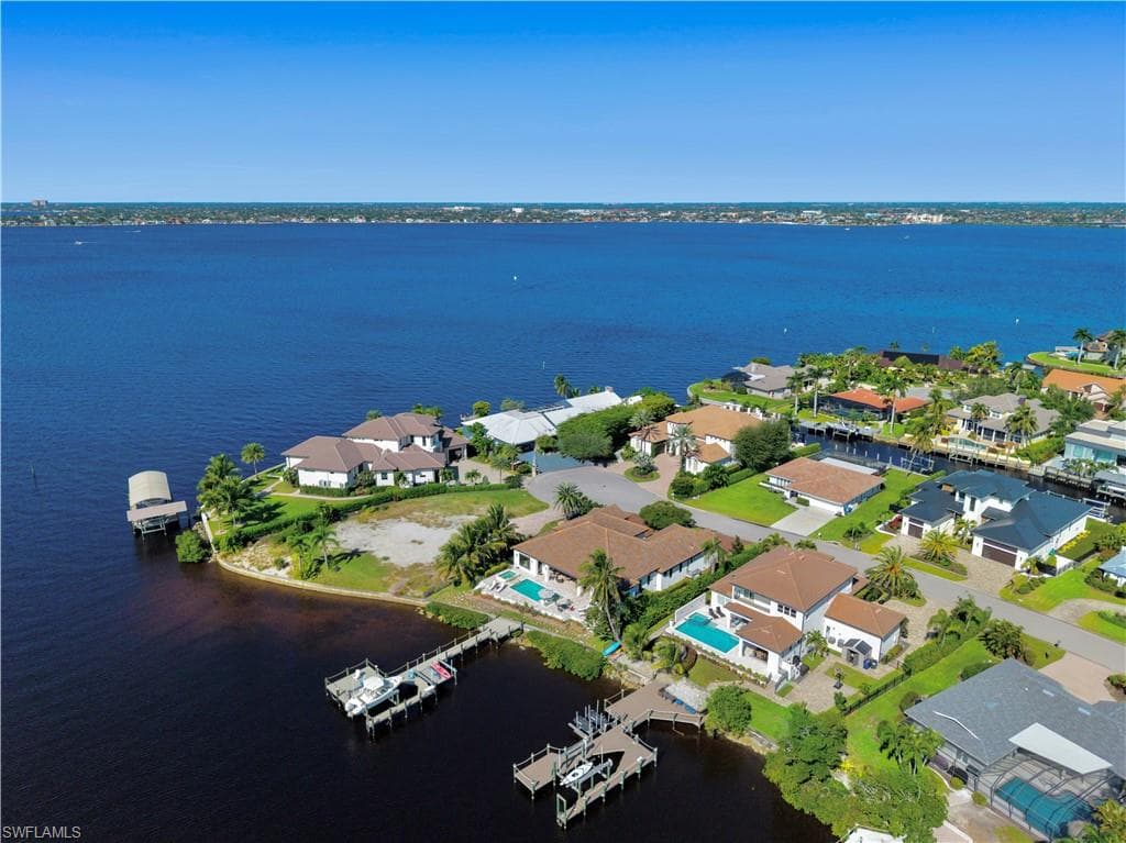 775 Cal Cove DR, FORT MYERS FL 33919-47