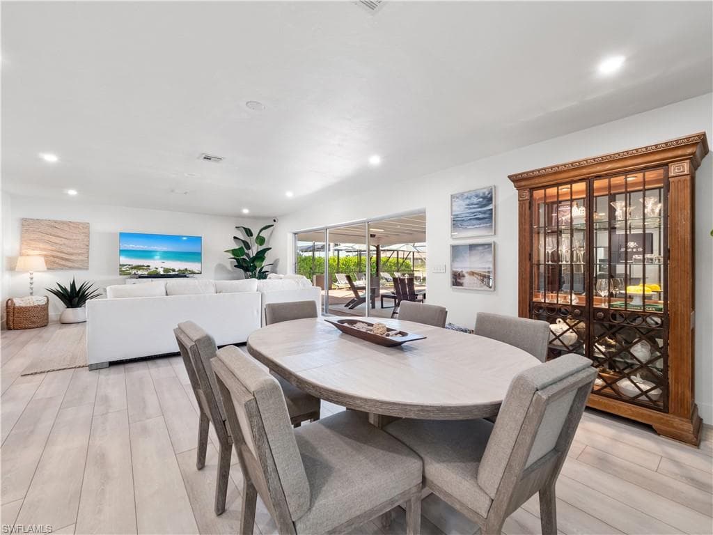 775 Cal Cove DR, FORT MYERS FL 33919-18