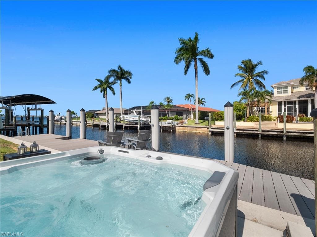 775 Cal Cove DR, FORT MYERS FL 33919-38