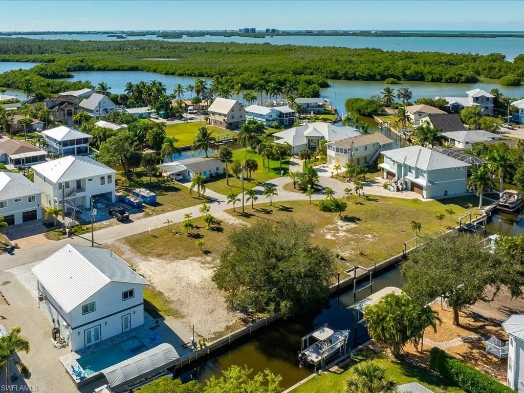 4730 Swordfish ST, BONITA SPRINGS FL 34134-10
