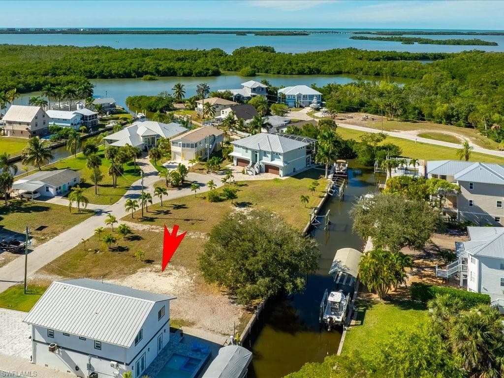 4730 Swordfish ST, BONITA SPRINGS FL 34134-7