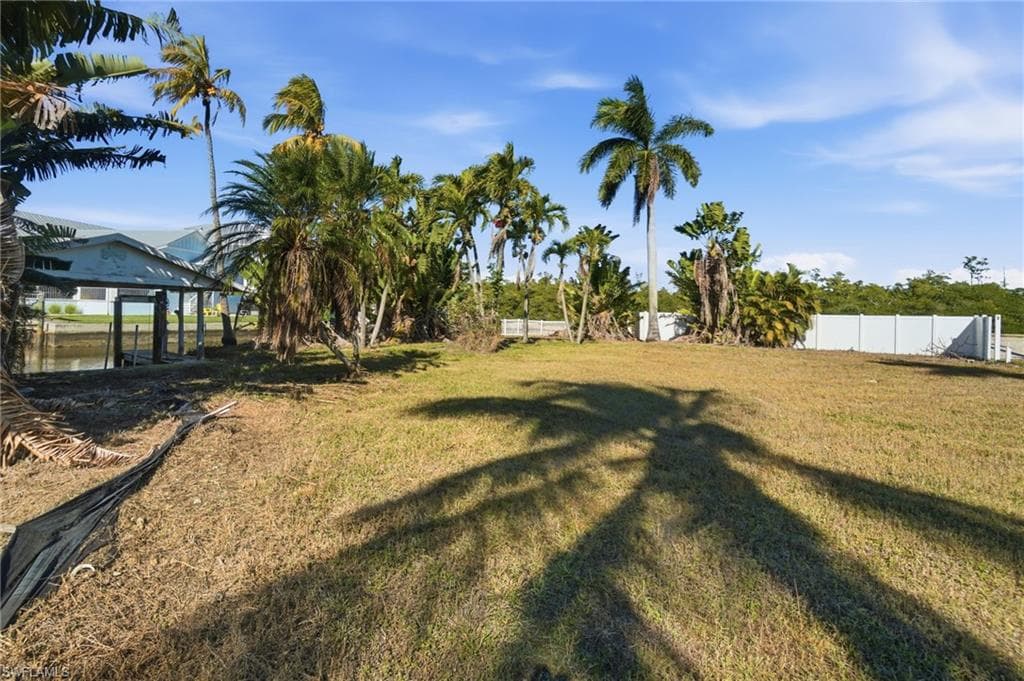 1138 Christopher CT-16
