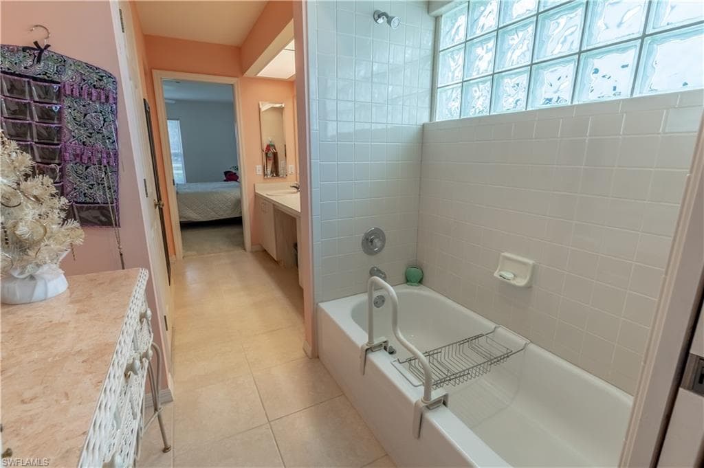 25451 Fairway Dunes CT, BONITA SPRINGS FL 34135-20