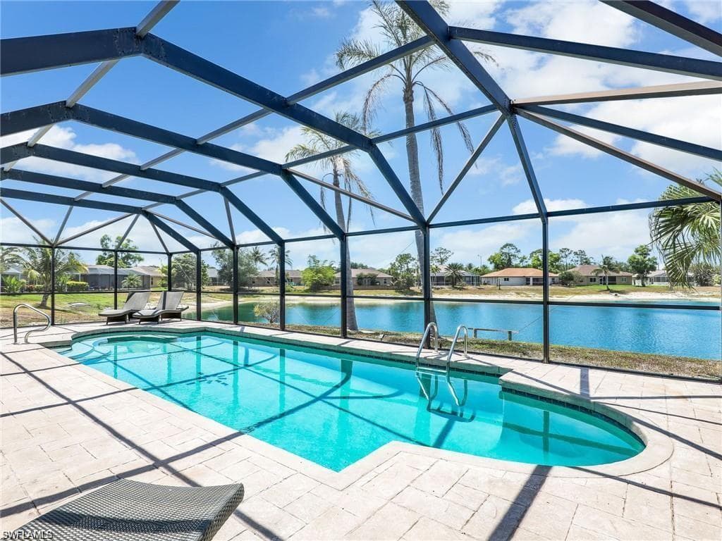 11526 Forest Mere DR, BONITA SPRINGS FL 34135-18
