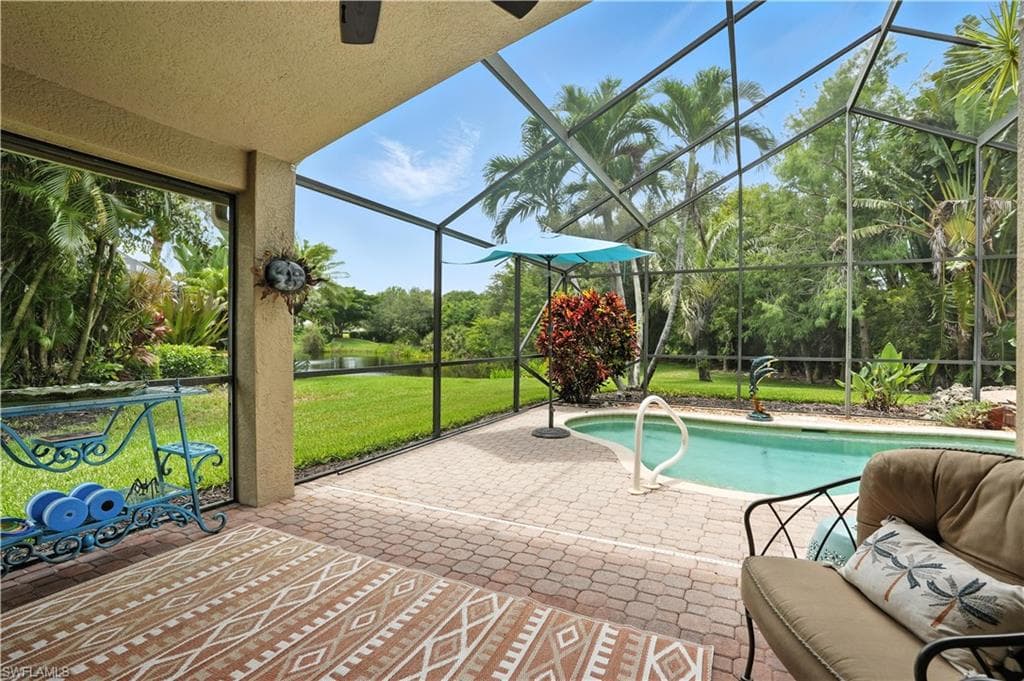 1381 Areca CV, NAPLES FL 34119-1