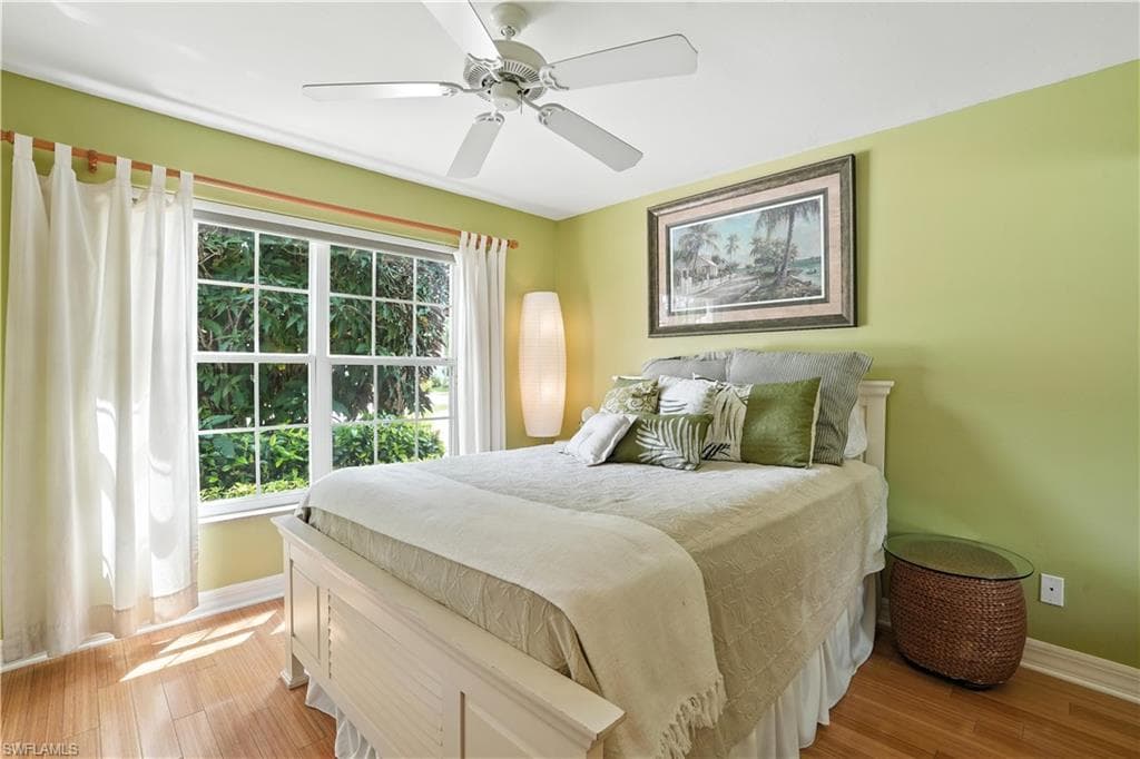 1381 Areca CV, NAPLES FL 34119-9