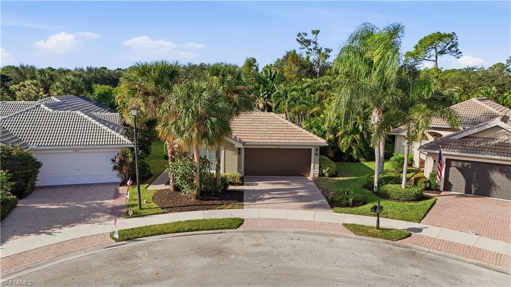 1381 Areca CV, NAPLES FL 34119-18