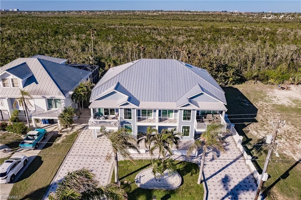 12122 Siesta DR, FORT MYERS BEACH FL 33931-28