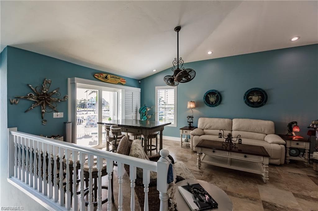 12122 Siesta DR, FORT MYERS BEACH FL 33931-7